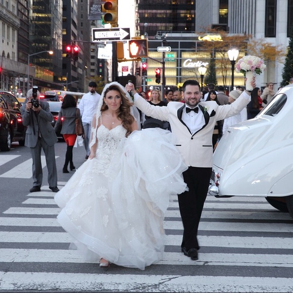 Meet your Posher, Paola - Picture 1 of 1